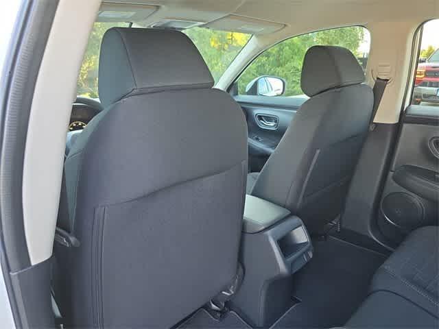 Photo of 2026 Platinum White Pearl Honda HR-V