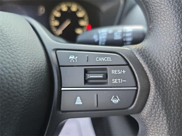 Photo of 2026 Platinum White Pearl Honda HR-V