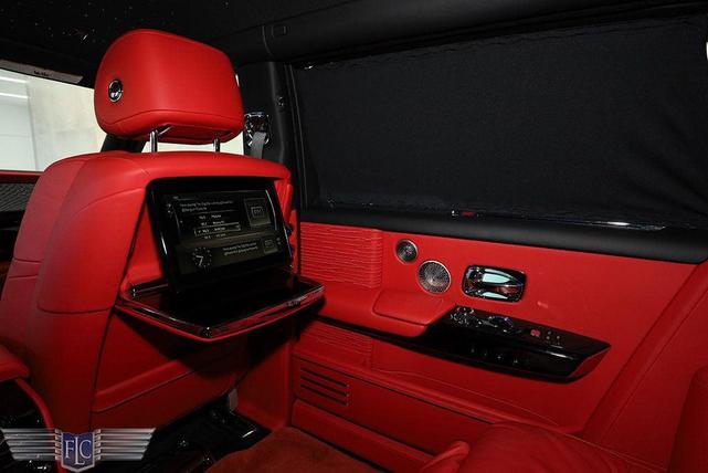 Photo of 2023 Black Diamond Rolls-Royce Phantom