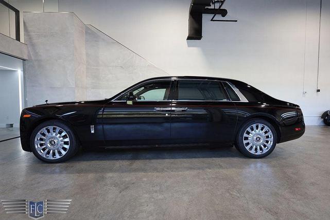 Photo of 2023 Black Diamond Rolls-Royce Phantom