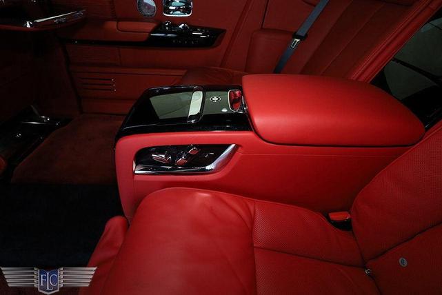 Photo of 2023 Black Diamond Rolls-Royce Phantom