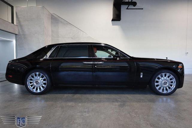 Photo of 2023 Black Diamond Rolls-Royce Phantom