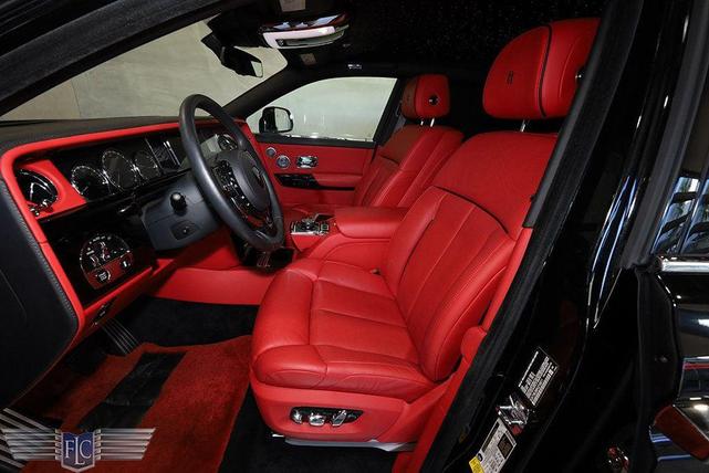 Photo of 2023 Black Diamond Rolls-Royce Phantom