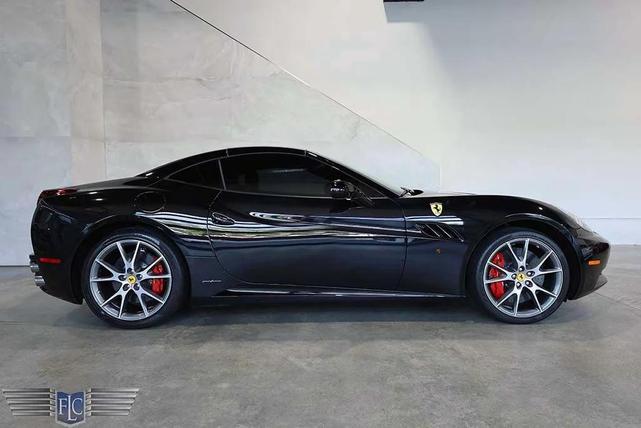 Photo of 2012 Nero Ferrari California