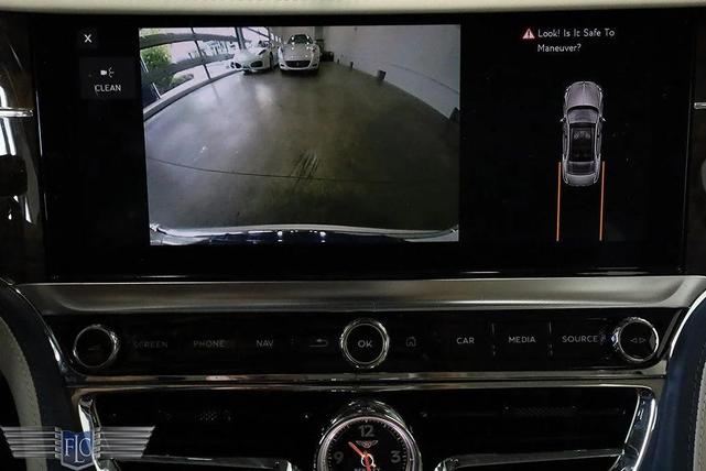 Photo of 2020 Glacier White Solid Bentley Flying Spur