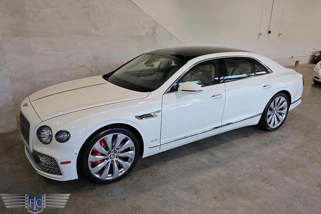 Photo of 2020 Glacier White Solid Bentley Flying Spur