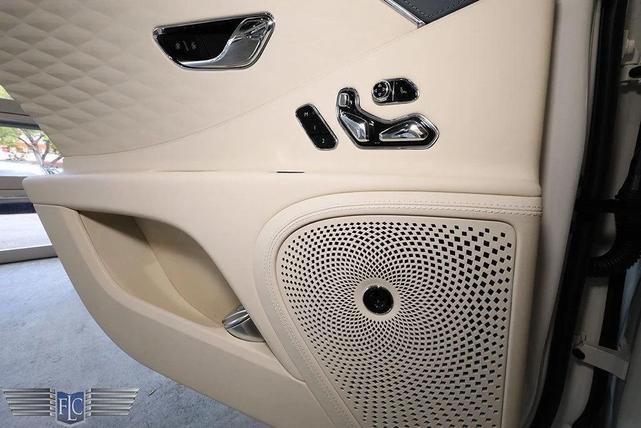 Photo of 2020 Glacier White Solid Bentley Flying Spur