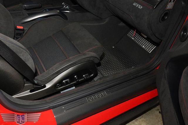 Photo of 2011 Rosso Corsa / Nero Opaco Ferrari 599 GTB Fiorano