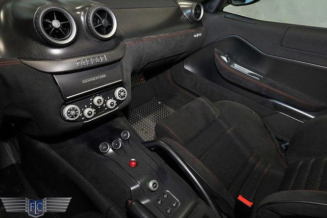 Photo of 2011 Rosso Corsa / Nero Opaco Ferrari 599 GTB Fiorano