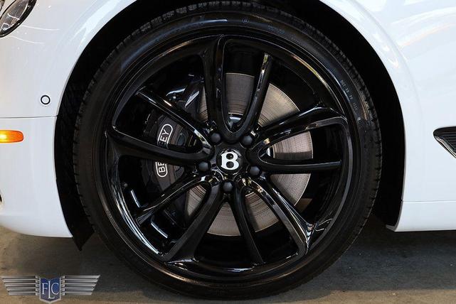 Photo of 2024 Snow Quartz Pearlescent by Mulliner Bentley Continental GT
