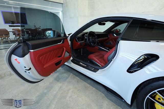 Photo of 2024 Chalk Porsche 911