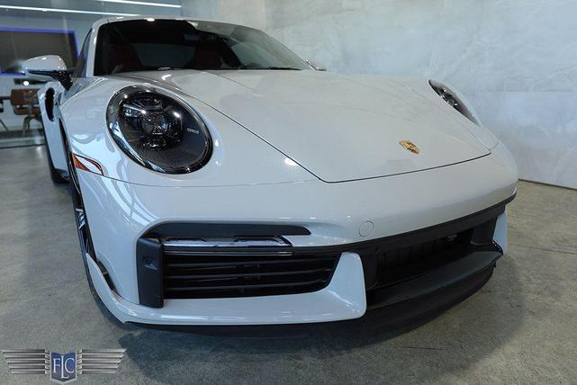 Photo of 2024 Chalk Porsche 911