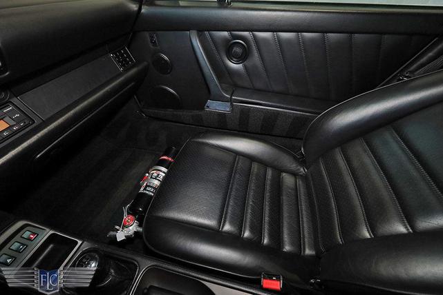 Photo of 1994 Black Porsche 911