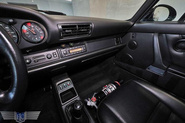 Photo of 1994 Black Porsche 911