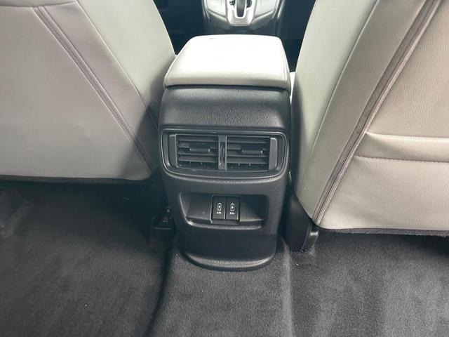 Photo of 2019 Obsidian Blue Pearl Honda CR-V
