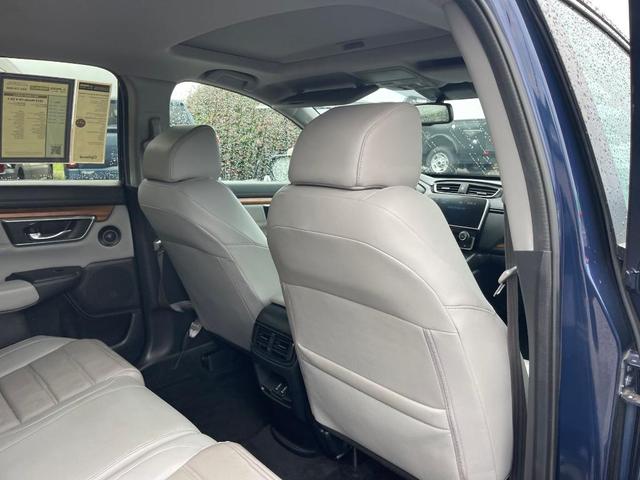 Photo of 2019 Obsidian Blue Pearl Honda CR-V