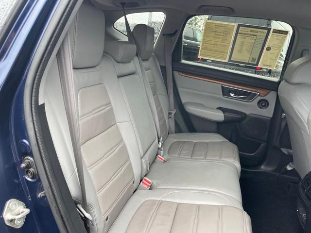 Photo of 2019 Obsidian Blue Pearl Honda CR-V