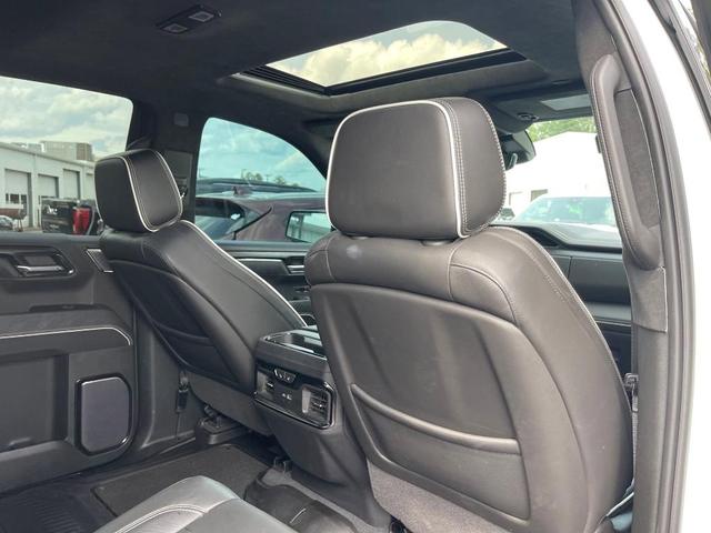 Photo of 2022 Summit White GMC Sierra 1500