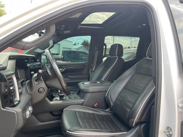 Photo of 2022 Summit White GMC Sierra 1500