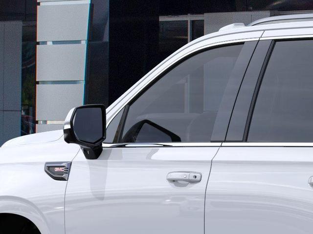 Photo of 2025 White GMC Yukon