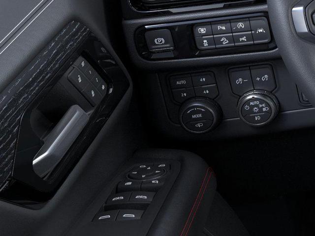 Photo of 2025 White GMC Yukon