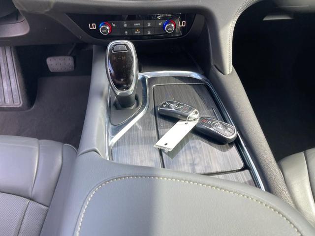 Photo of 2018 Dark Slate Metallic Buick Enclave