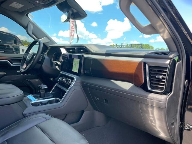 Photo of 2024 Onyx Black GMC Sierra 1500