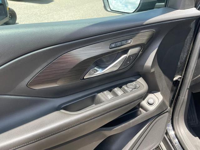 Photo of 2024 Ebony Twilight Metallic GMC Terrain