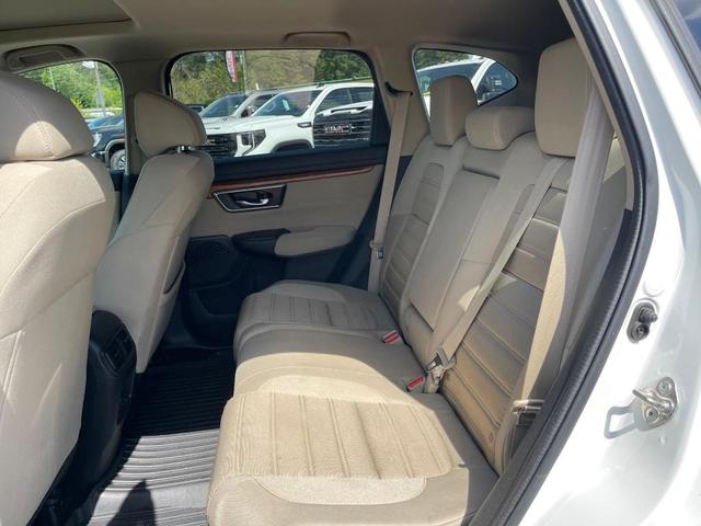 Photo of 2022 White Honda CR-V