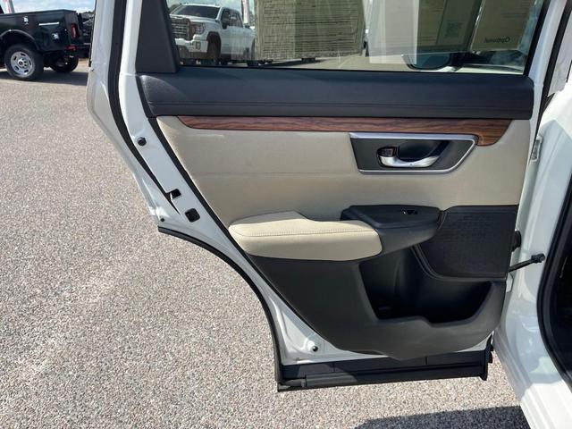 Photo of 2022 White Honda CR-V