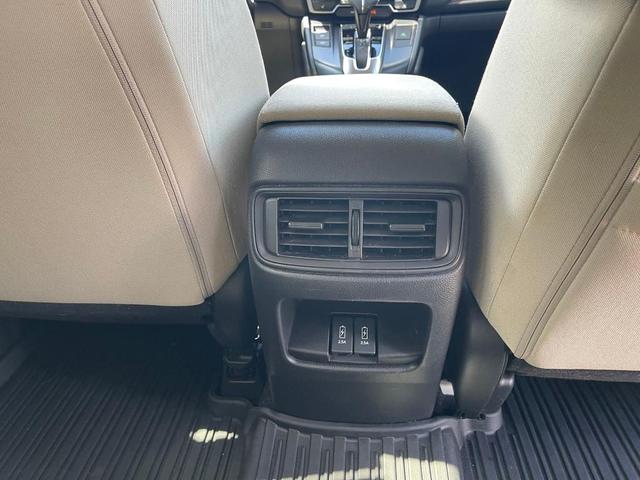 Photo of 2022 White Honda CR-V