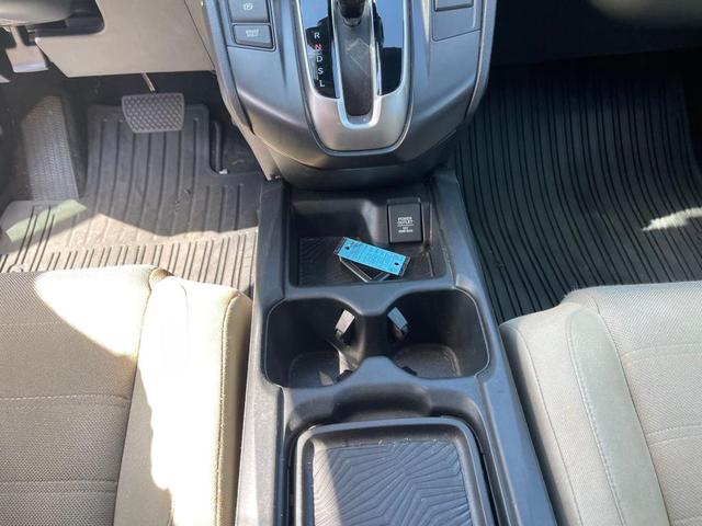 Photo of 2022 White Honda CR-V
