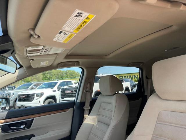 Photo of 2022 White Honda CR-V