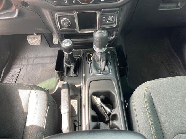 Photo of 2024 Bright White Clearcoat Jeep Wrangler