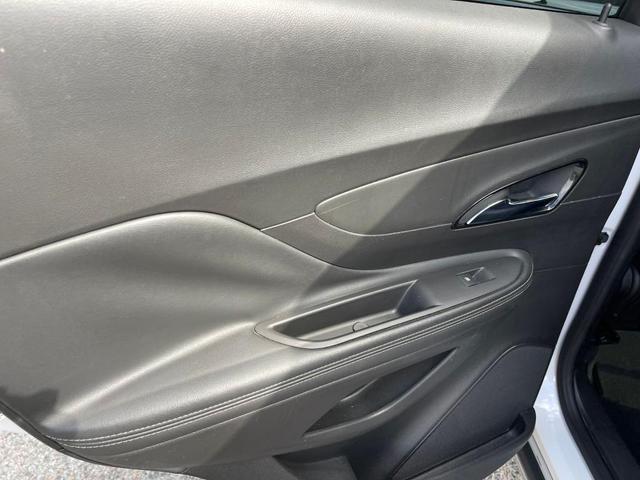 Photo of 2019 White Frost Tri-Coat Buick Encore