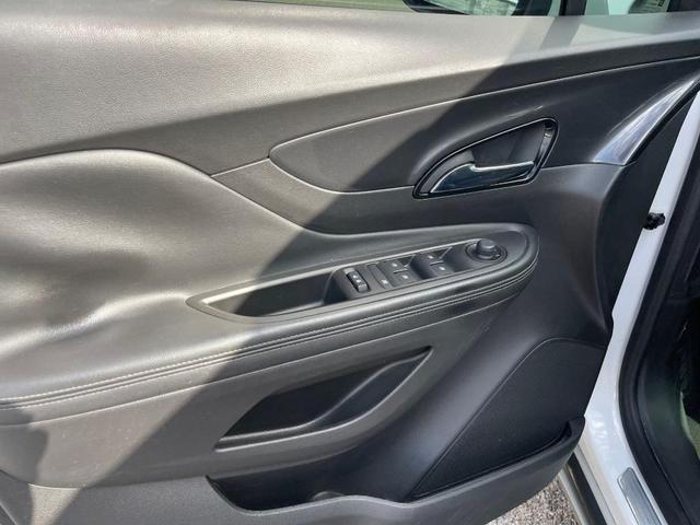 Photo of 2019 White Frost Tri-Coat Buick Encore