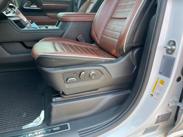 Photo of 2024 White Frost Tri-Coat GMC Sierra 3500