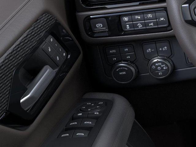 Photo of 2025 White GMC Yukon