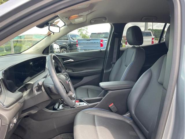 Photo of 2025 Moonstone Gray Metallic Buick Encore GX