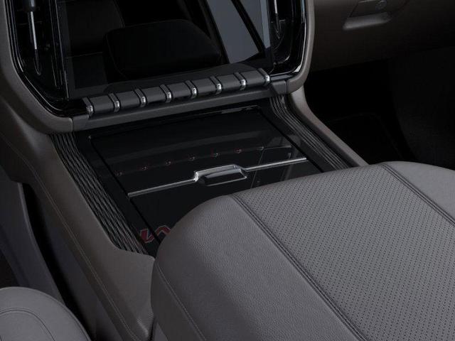 Photo of 2025 White GMC Yukon