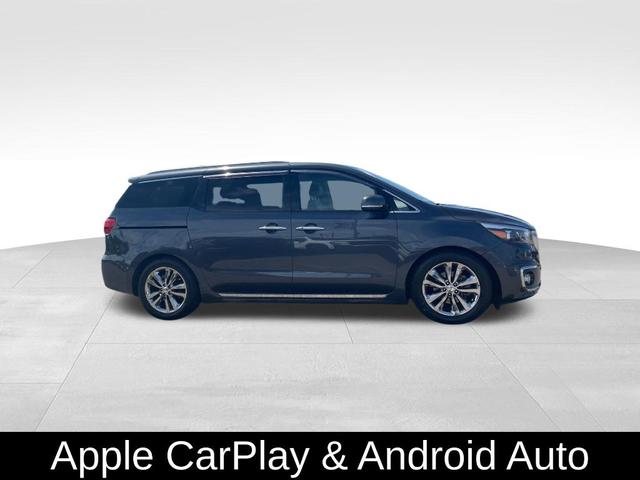 Photo of 2018 Platinum Graphite Kia Sedona
