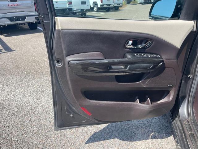 Photo of 2018 Platinum Graphite Kia Sedona