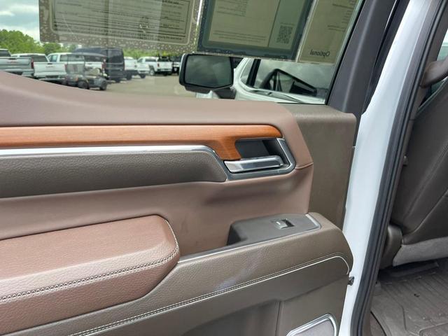Photo of 2023 White Frost Tri-Coat GMC Sierra 1500