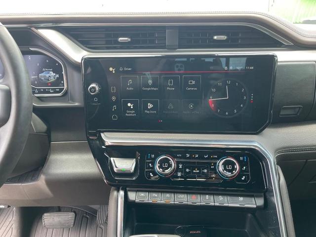 Photo of 2023 White Frost Tri-Coat GMC Sierra 1500