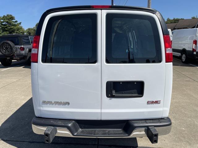 Photo of 2024 Summit White GMC Savana 2500