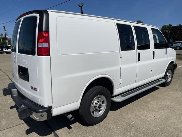 Photo of 2024 Summit White GMC Savana 2500