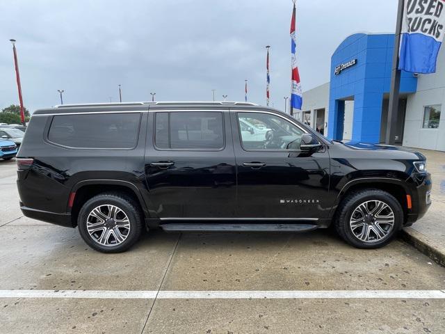 Photo of 2024 Diamond Black Crystal Pearlcoat Jeep Wagoneer L