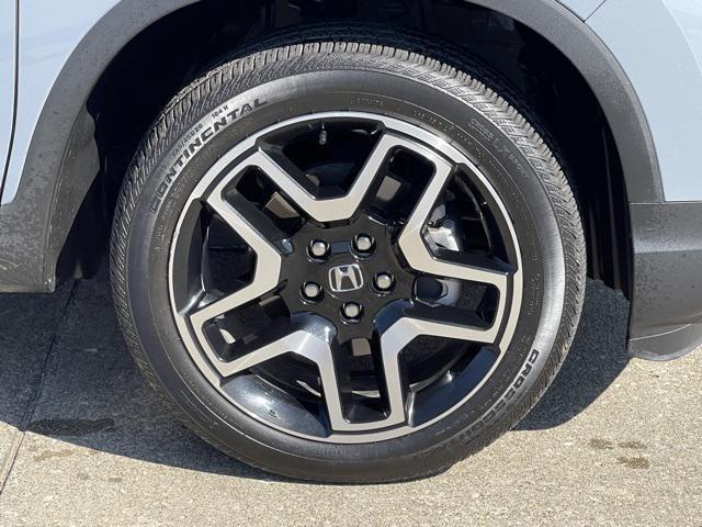 Photo of 2023 Sonic Gray Pearl Honda Passport
