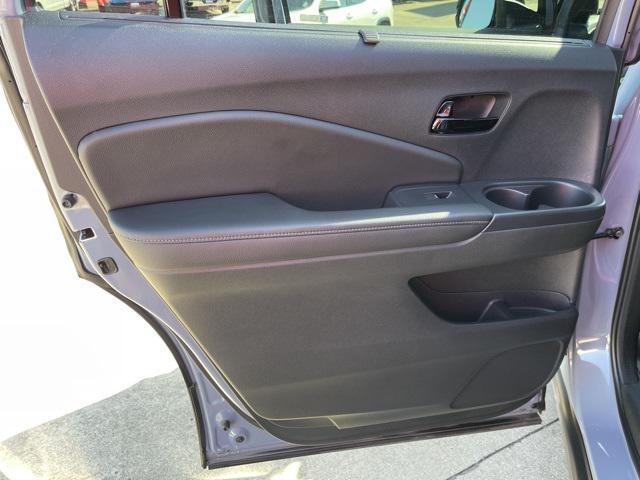 Photo of 2023 Sonic Gray Pearl Honda Passport