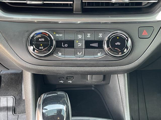 Photo of 2024 Copper Ice Metallic Buick Envista
